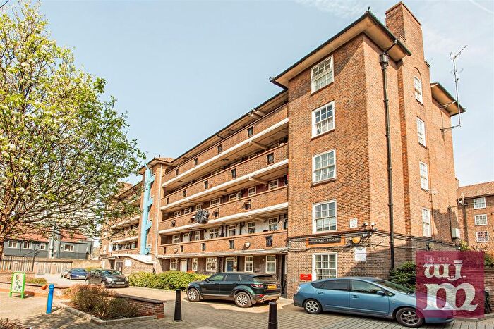 2 Bedroom Flat To Rent In Bracken House, Bow, E3