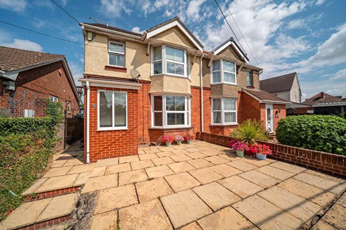 3 Bedroom Semi-Detached House For Sale In Weyhill Road, Andover, SP10
