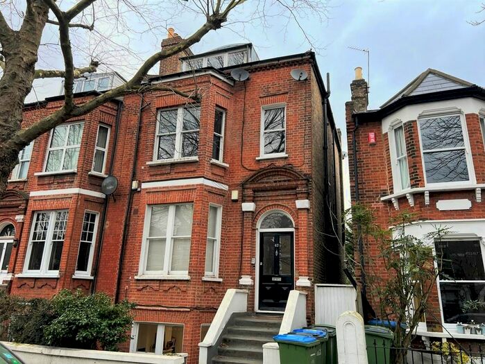 1 Bedroom Flat To Rent In St. Johns Park, London, SE3