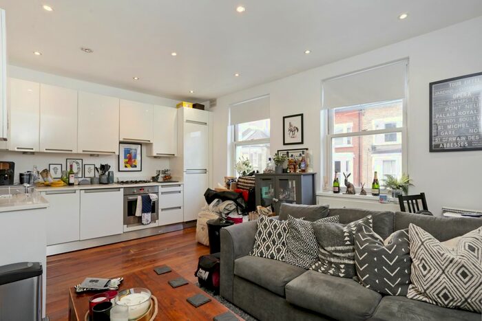 2 Bedroom Flat To Rent In Haldon Road, SW18