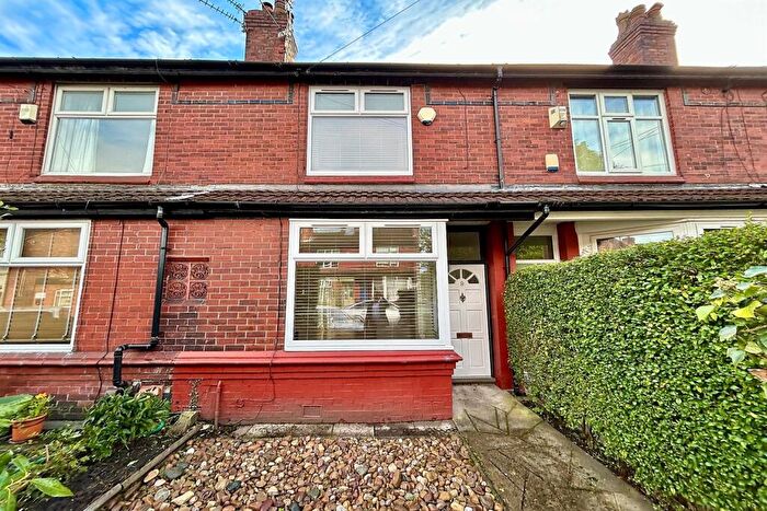 2 Bedroom Terraced House For Sale In Winifred Road, Didsbury, M20