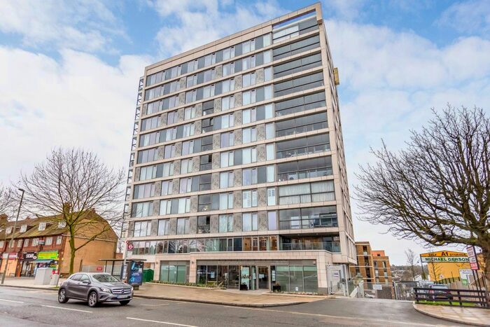 3 Bedroom Flat To Rent In Acton Walk, London, N20