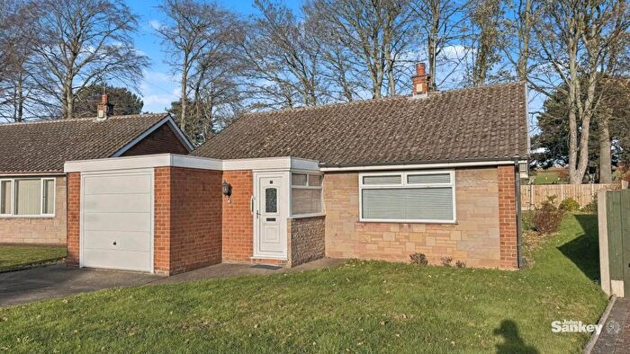 2 Bedroom Detached Bungalow For Sale In St. Peters Avenue, Church Warsop, NG20