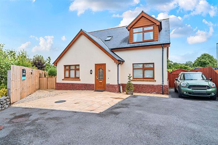 3 Bedroom Detached Bungalow For Sale In Clos Cae Bach, Dafen, Llanelli, SA14