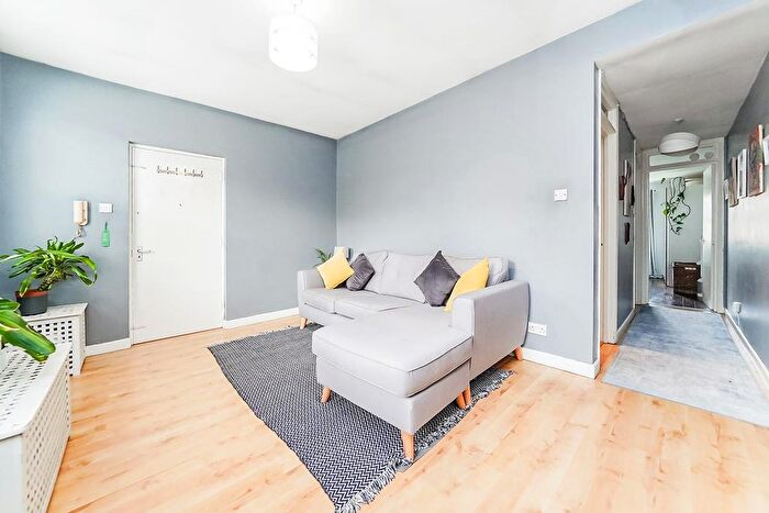1 Bedroom Flat To Rent In Spanby Road, London, E3