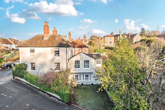 3 Bedroom Cottage To Rent In The Wharf, Midhurst, GU29