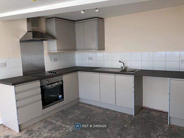 1 Bedroom Flat To Rent In Market Place, Mansfield, NG18