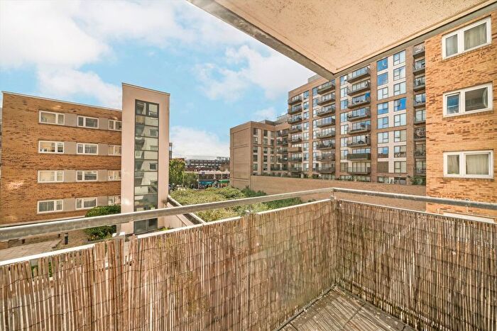 1 Bedroom Flat To Rent In Singapore Road, West Ealing, W13