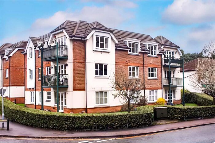 2 Bedroom Apartment To Rent In Canonsfield Road, Welwyn, AL6