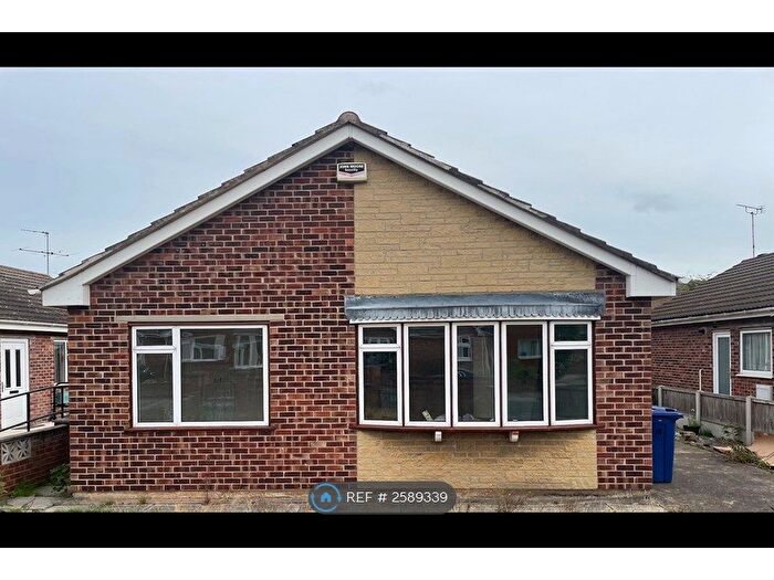 3 Bedroom Bungalow To Rent In Chantry Close, Doncaster, DN4