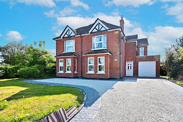 6 Bedroom Detached House For Sale In Canterbury Road, Kennington, TN25