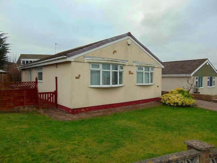 2 Bedroom Detached Bungalow To Rent In Highcliffe Grove, New Marske TS11