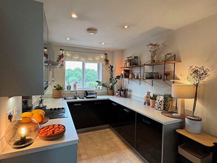 2 Bedroom Flat For Sale In Springmeadow Road, Birmingham, B15