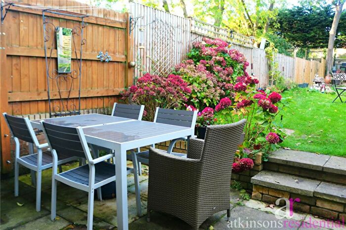 3 Bedroom Terraced House For Sale In Vicars Moor Lane, London, N21