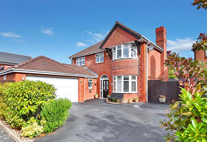 4 Bedroom Detached House For Sale In Thornhurst Drive, Wrexham, LL13