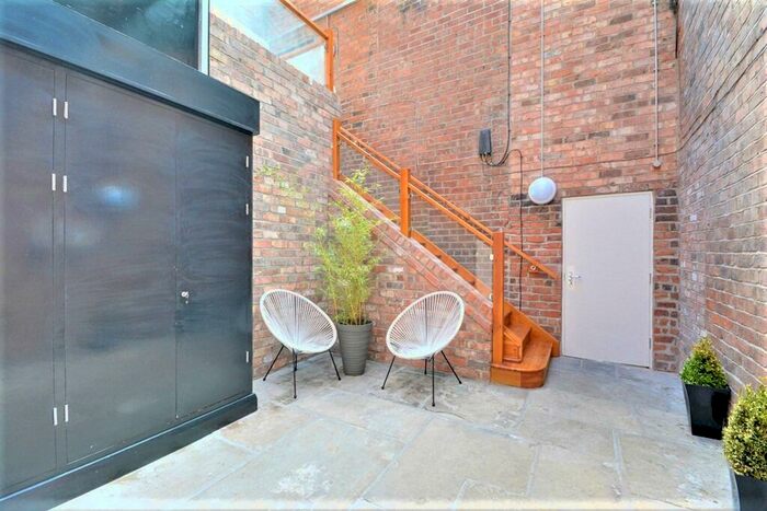 2 Bedroom Apartment To Rent In Scarisbrick Avenue, Southport, Merseyside, PR8