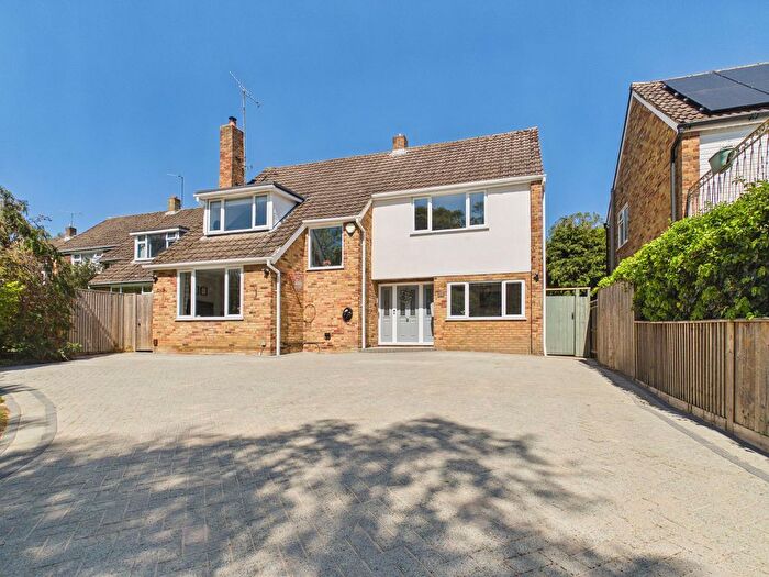 4 Bedroom Detached House For Sale In New Lane Hill, Tilehurst, RG30
