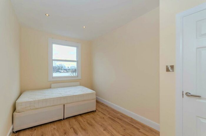 2 Bedroom Flat To Rent In Mansfield Road, Hampstead, London, NW3