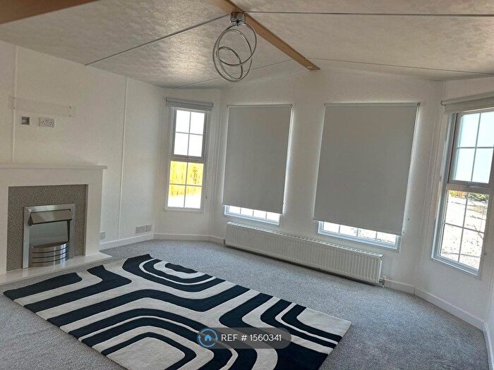 2 Bedroom Mobile/park Home To Rent In Bridge Paddocks Braydon Road, Swindon, SN6