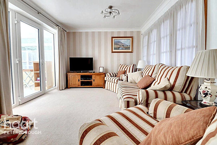 4 Bedroom Detached House For Sale In Mickle Gate, Longthorpe, PE3