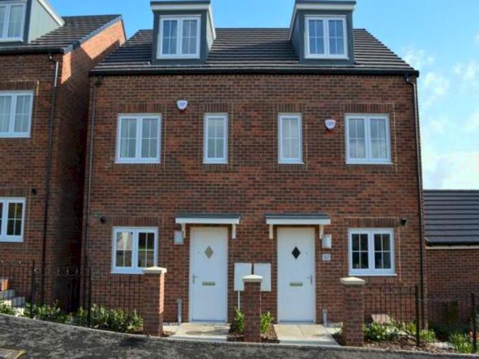 3 Bedroom Semi-Detached House To Rent In Peppercorn Close, Shildon, DL4