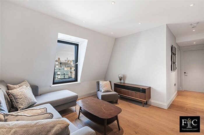 2 Bedroom Flat For Sale In The Lincolns, Grays Inn Road, London, WC1X