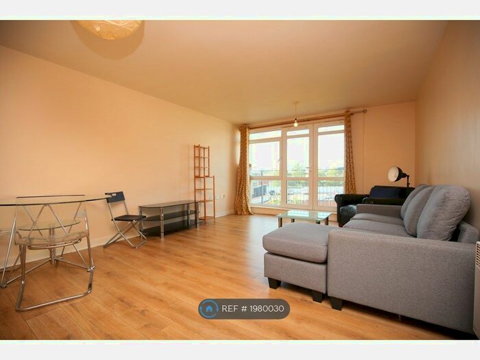 2 Bedroom Flat To Rent In Beauchamp House, Coventry, CV1