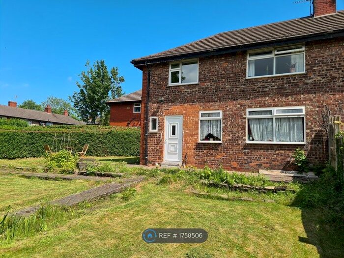 3 Bedroom Semi-Detached House To Rent In Shipley Avenue, Salford, M6