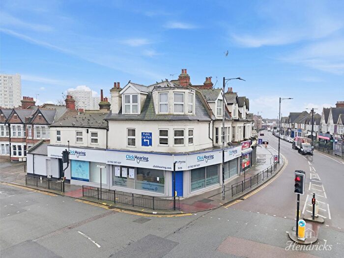 4 Bedroom Flat For Sale In London Road, Westcliff-On-Sea, SS0