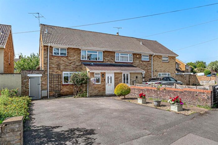 3 Bedroom Semi-Detached House For Sale In St. Chads Road, Cox Green, Maidenhead, SL6