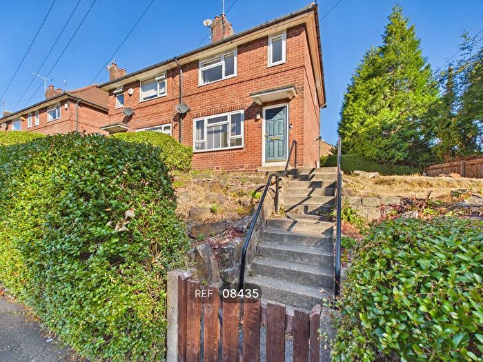 2 Bedroom Property To Rent In Broad Lane, Leeds, LS13