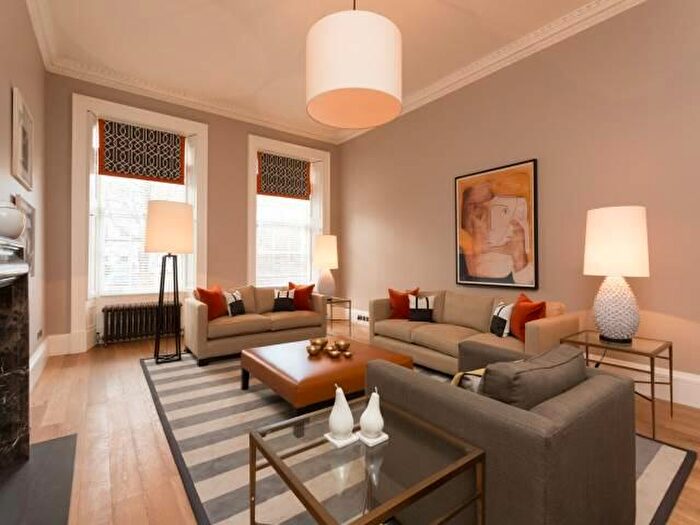 1 Bedroom Flat To Rent In Rutland Square, Edinburgh, EH1