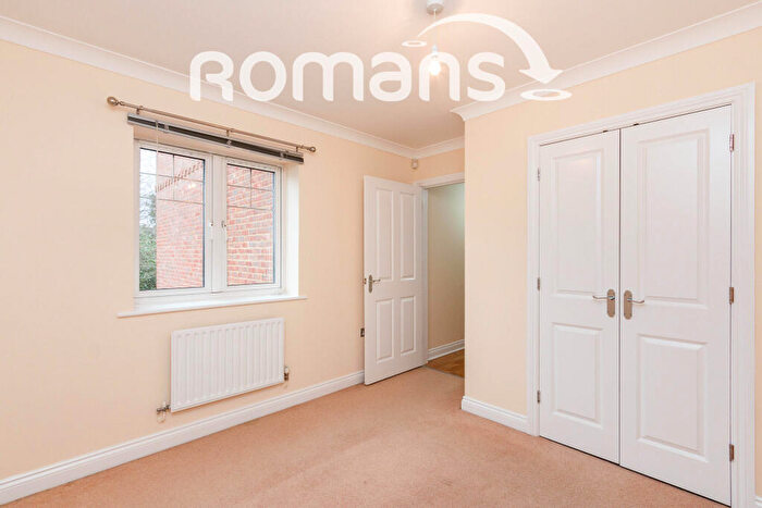 2 Bedroom Apartment To Rent In Clockhouse Road, GU14