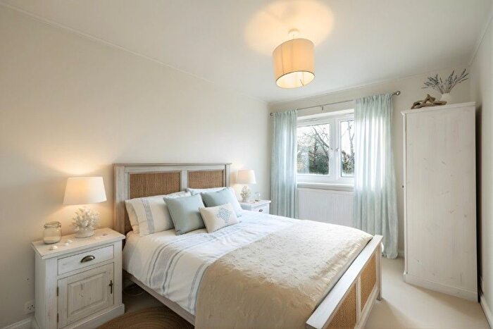 5 Bedroom Property To Rent In Norley Vale, SW15