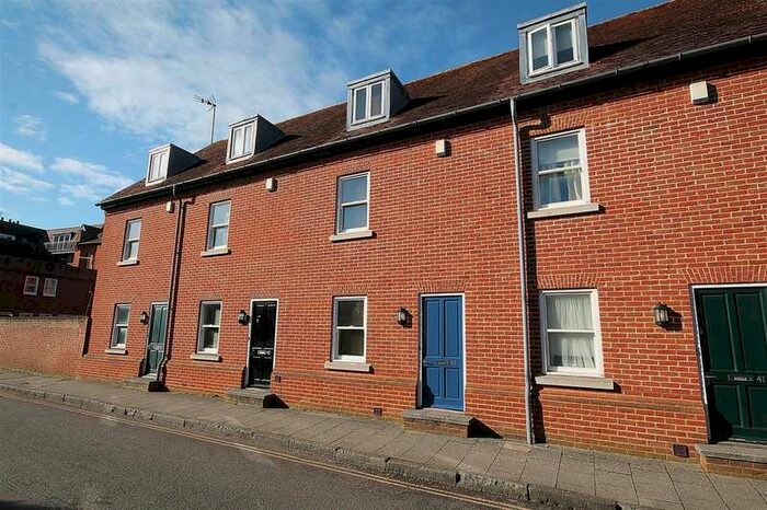 3 Bedroom Terraced House To Rent In Kirbys Lane, Canterbury, CT2