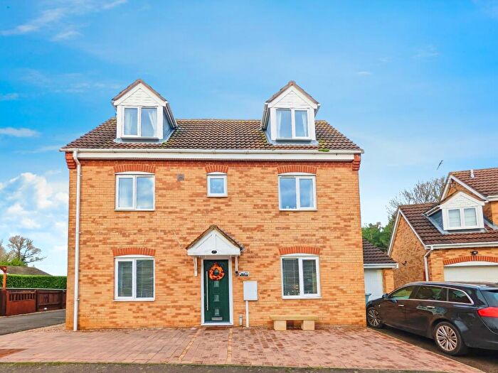 4 Bedroom Detached House For Sale In Mercia Drive, Ancaster, Grantham, NG32