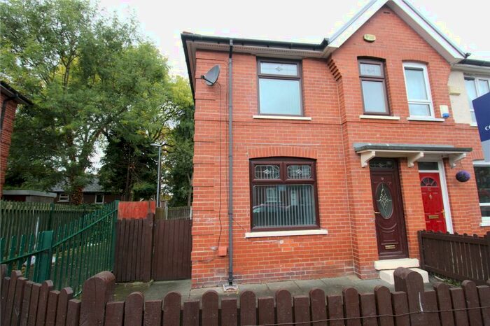2 Bedroom Semi-Detached House To Rent In Holborn Street, Rochdale, Greater Manchester, OL11