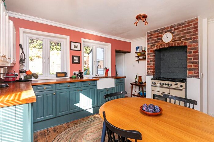 2 Bedroom End Of Terrace House To Rent In Highfield Terrace, Winchester, SO22