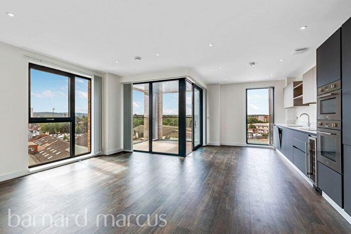 3 Bedroom Apartment To Rent In Grafton Quarter, Croydon, CR0