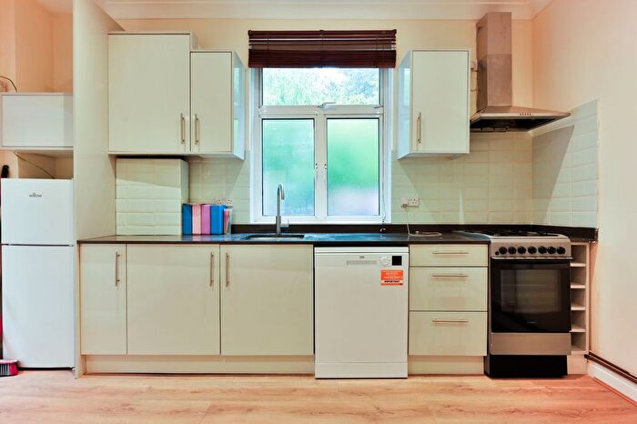 1 Bedroom Flat To Rent In Corfton Road, Ealing Broadway, London, W5