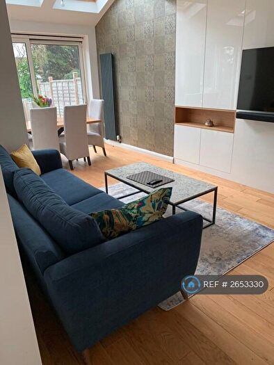 4 Bedroom Semi Detached House To Rent In London, London, SE9