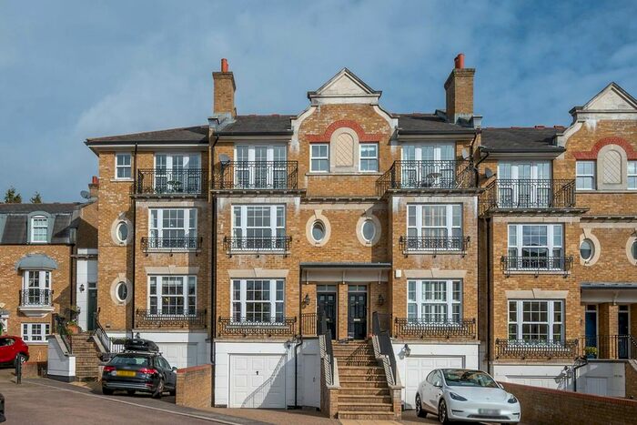 5 Bedroom Property To Rent In Southlands Drive, Wimbledon, London, SW19