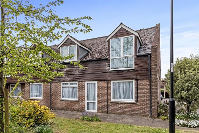 2 Bedroom Property To Rent In Disa House, Handel Terrace, Southampton, SO15