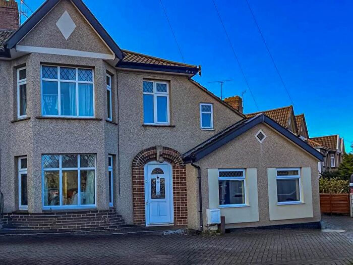 5 Bedroom Semi-Detached House To Rent In Kenmore Grove, Filton Park, Bristol, BS7