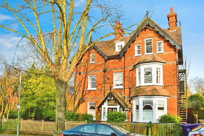 1 Bedroom Flat To Rent In The Avenue, Hitchin, Hertfordshire, SG4