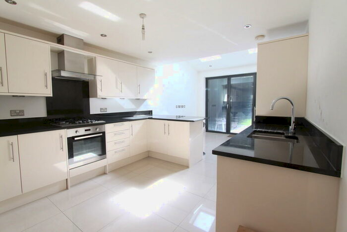 1 Bedroom Ground Flat To Rent In Sidcup Road, Mottingham, SE9