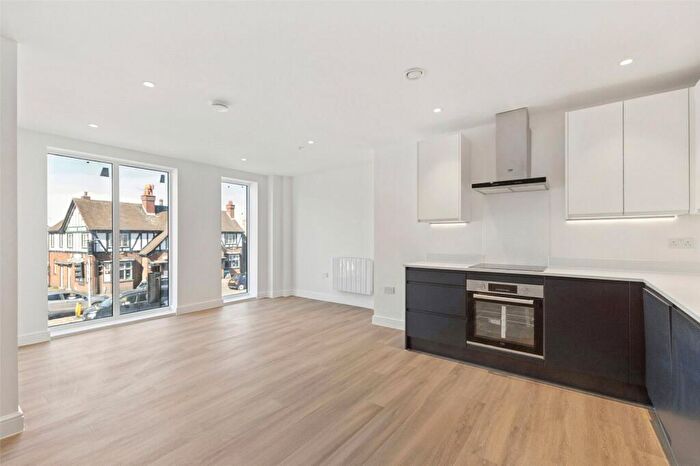 2 Bedroom Penthouse For Sale In Phoenix, Newmarket Road, Cambridge, CB5
