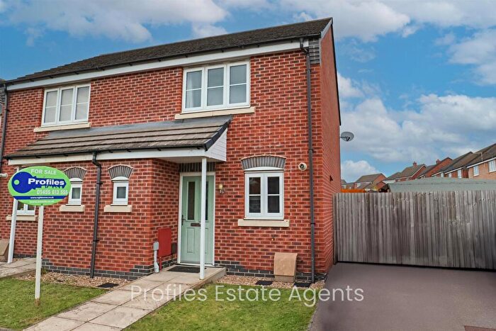 2 Bedroom Semi-Detached House To Rent In Kinross Way, Hinckley, LE10