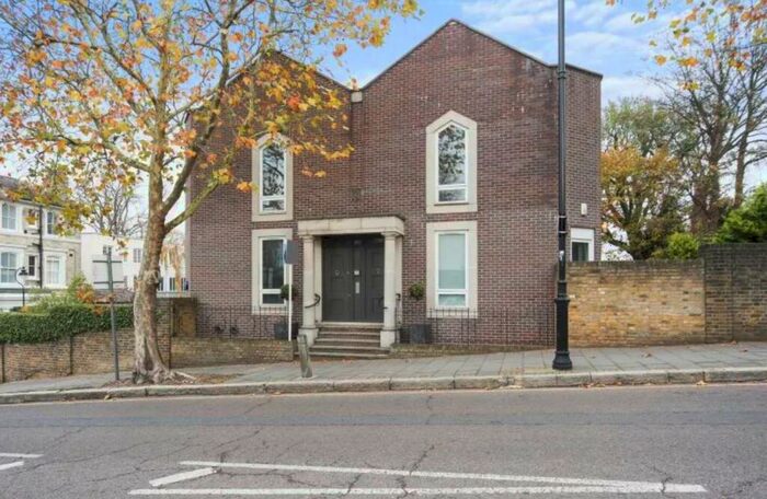 4 Bedroom End Of Terrace House To Rent In Hampstead Lane, London, N6