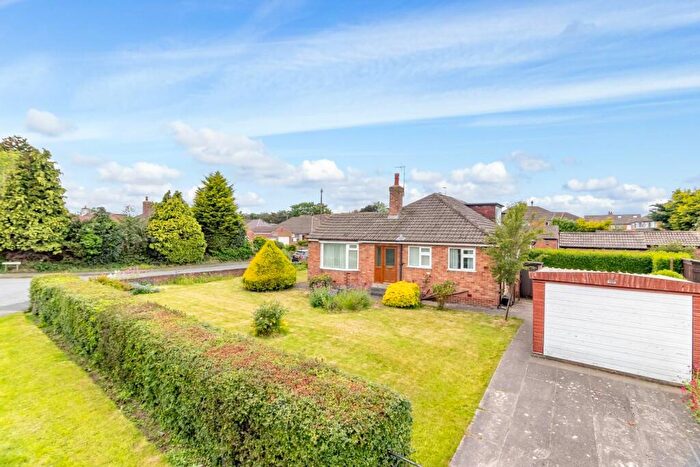2 Bedroom Bungalow For Sale In Otley Road, Killinghall, Harrogate, HG3
